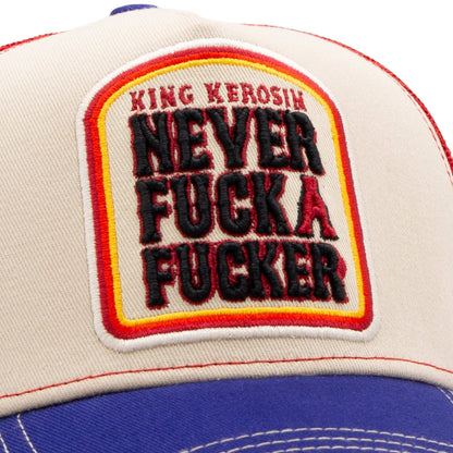 King Kerosin - Truckerpet Never Fuck A Fucker pet in beige/blauw/rood