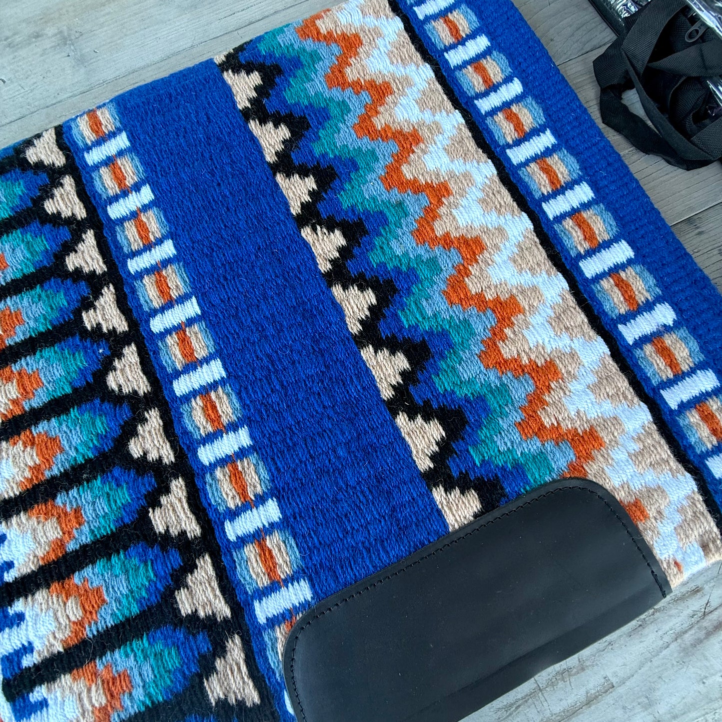 SB065 - Western oversized showblanket A - Blauw, oranje, crème