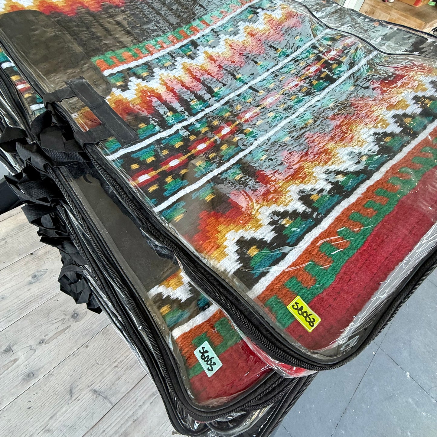 SB063 - Western oversized showblanket A - Rood, oranje, groen