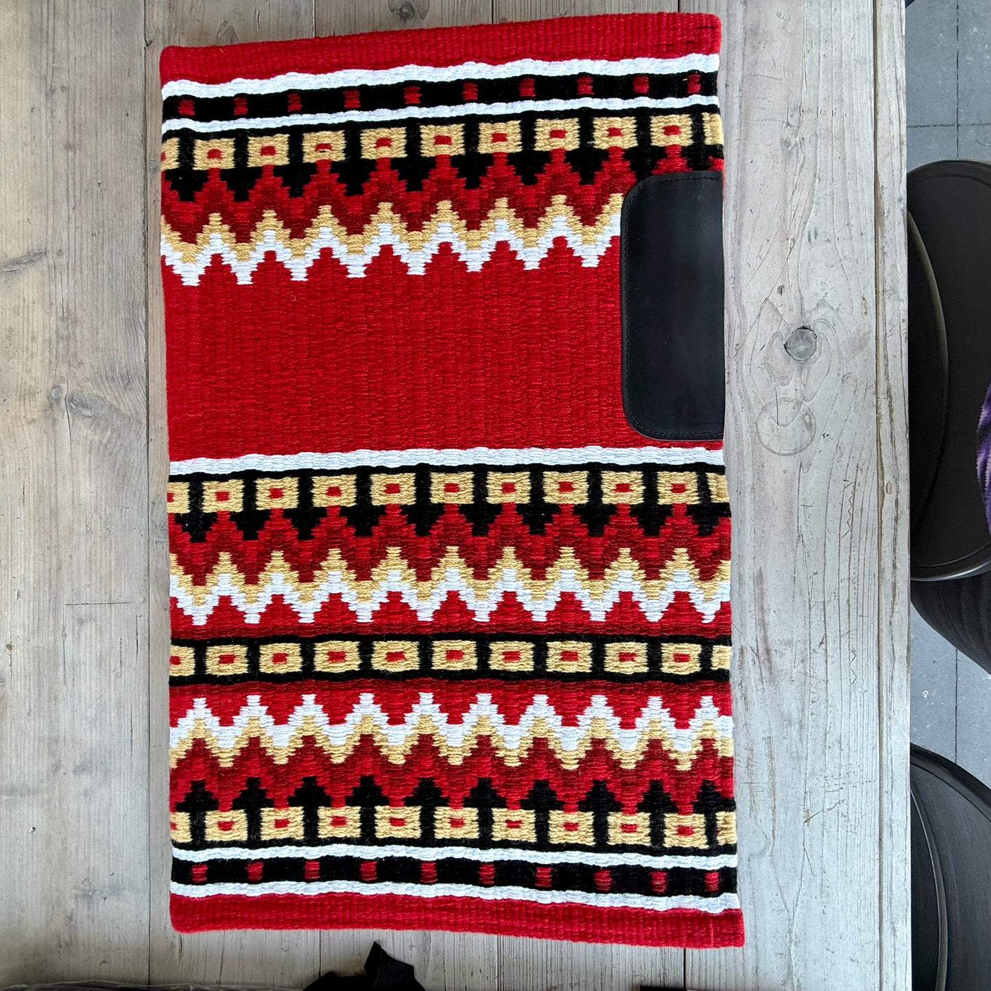 SB058 - Western oversized showblanket A - Rood, crème, wit