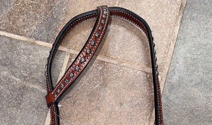 LS Western - Western Lederen one-ear hoofdstel met cross-tooling en studs medium oil