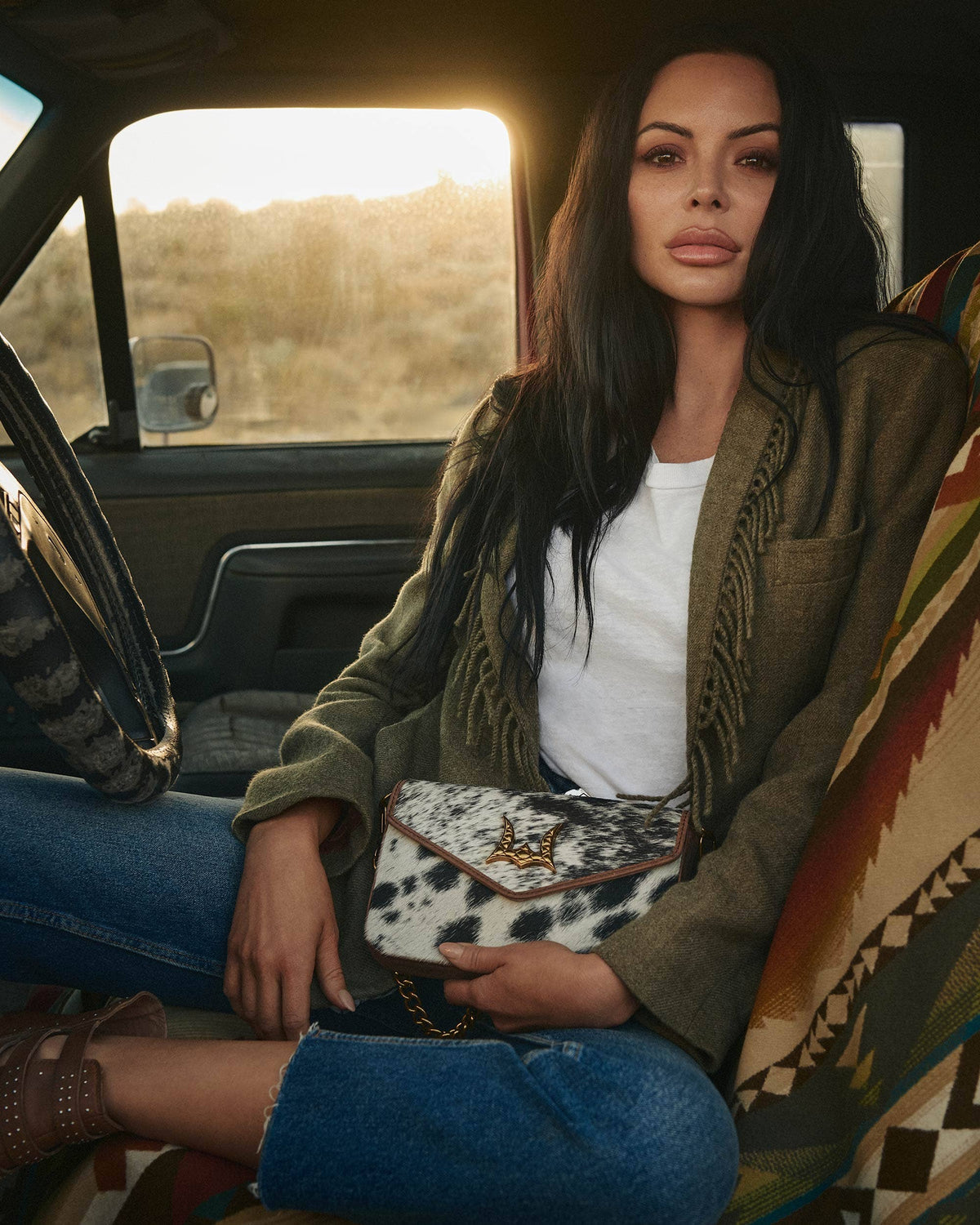 Myra Bag - Loyal West On The Go Mini kettingtas koeienhuid zwart & wit