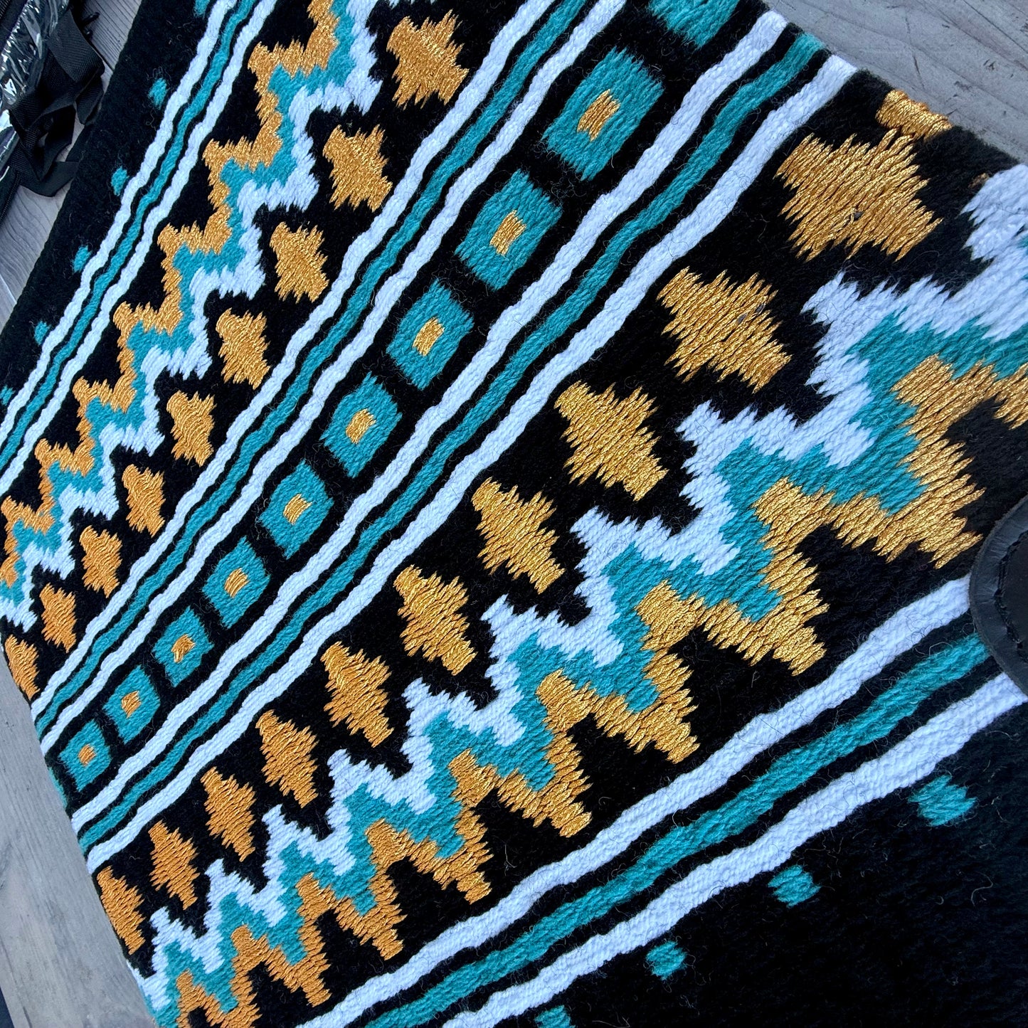 SB051 - Western oversized showblanket A - Zwart, turquoise, goud
