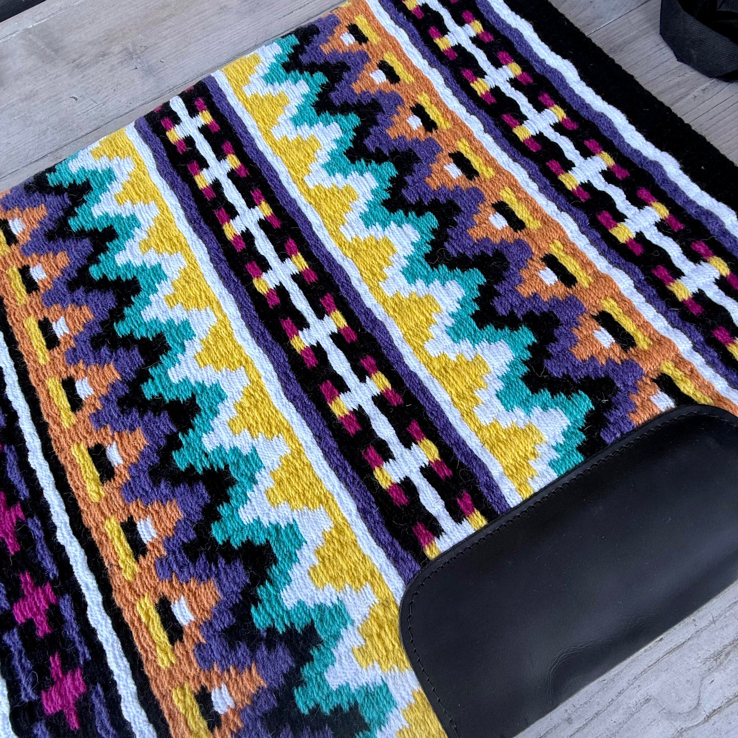 SB069 - Western oversized showblanket A - Zwart, paars, geel, mint