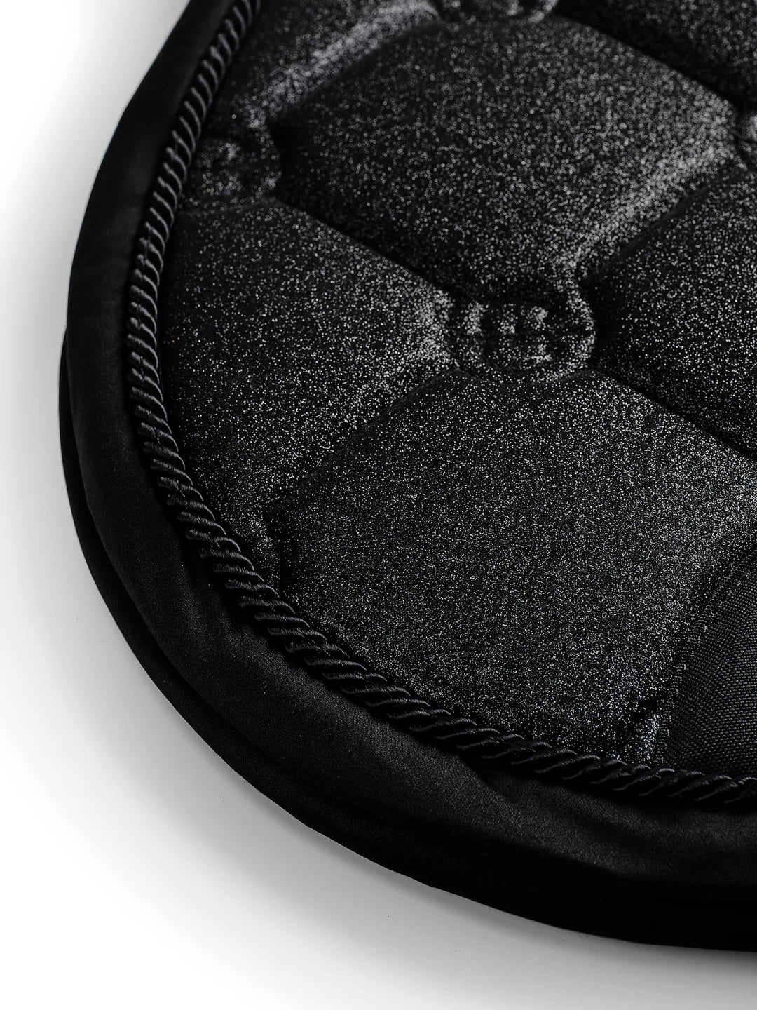 Equestrian Stockholm - Core Collection - All Black Glimmer Jump Saddle Pad springzadeldek