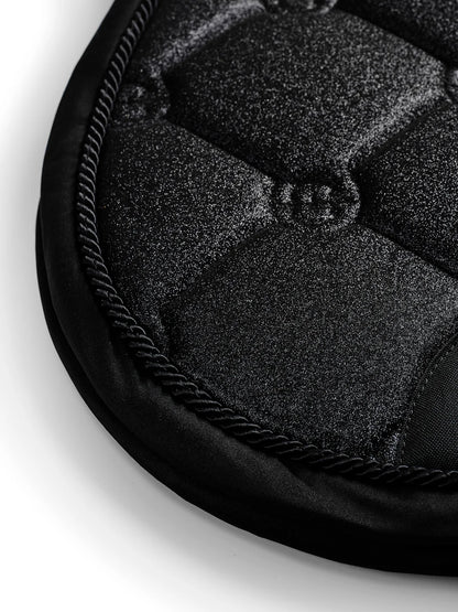 Equestrian Stockholm - Core Collection - All Black Glimmer Jump Saddle Pad springzadeldek