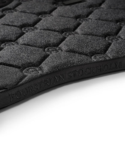 Equestrian Stockholm - Core Collection - All Black Glimmer Dressage Saddle Pad dressuurzadeldek