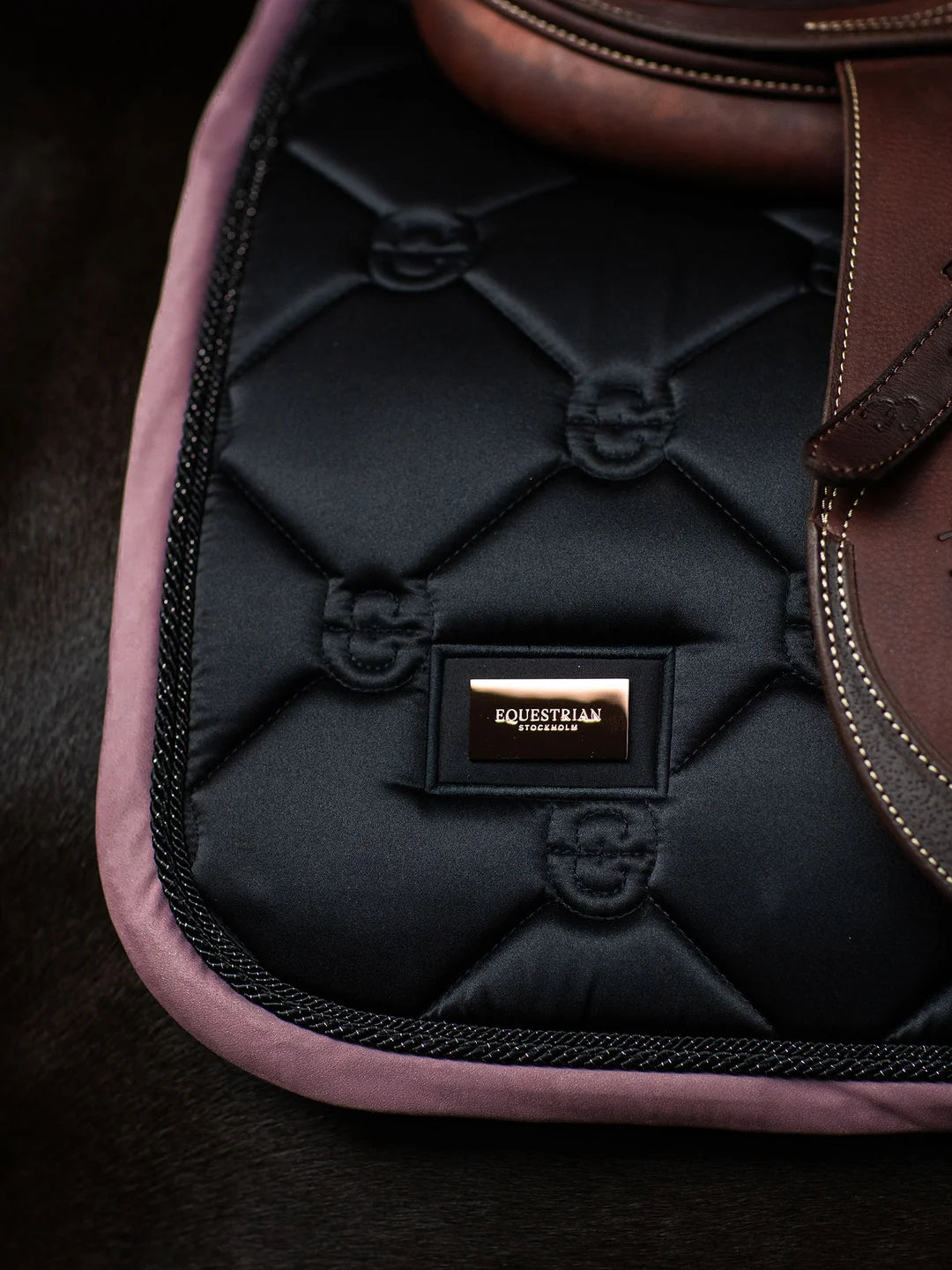 Equestrian Stockholm - FW26 Black Blush  - Jump Saddle Pad springzadeldek - Ride Against Cancer