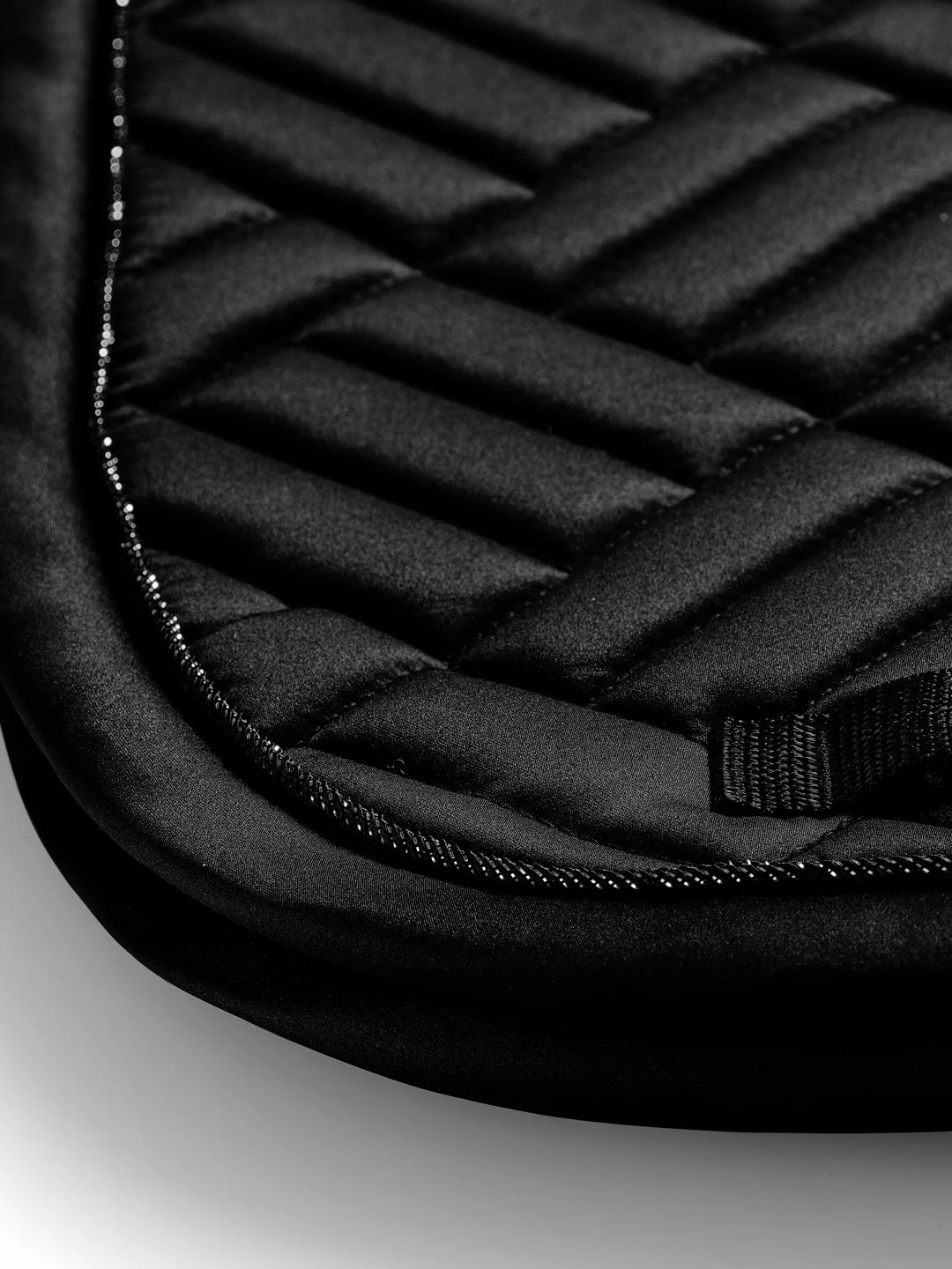 Equestrian Stockholm - Collection Core - Tapis de selle de dressage noir moderne dressuurzadeldek