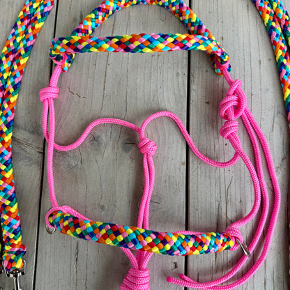 Het Paardenatelier - Rope halter set riding halter + reins ‘Rainbow’ pink