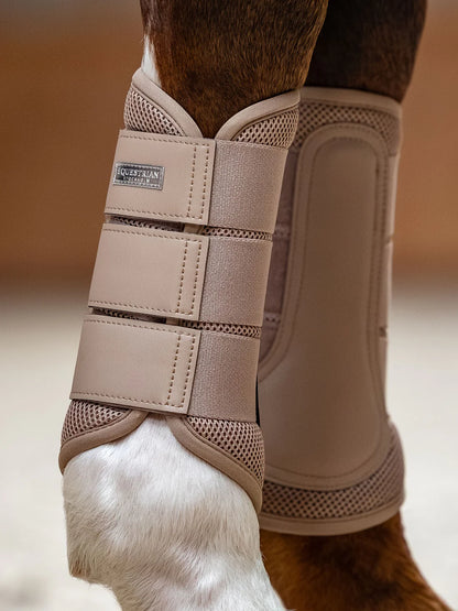 Equestrian Stockholm - SS26 Sand - Mesh Striegelgamaschen