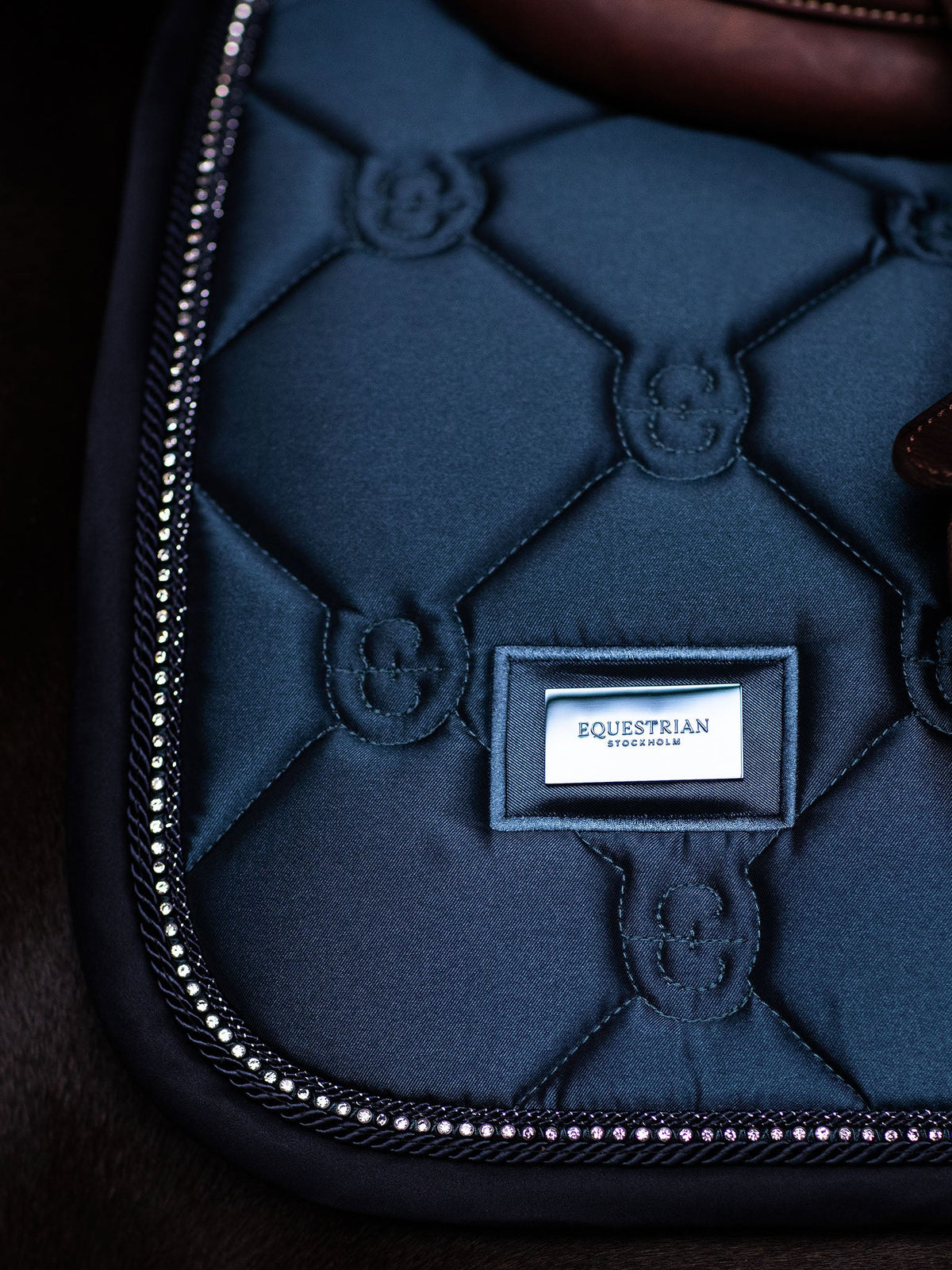 Equestrian Stockholm - FW26 Blue Meadow  - Crystal Shine Jump Saddle Pad springzadeldek