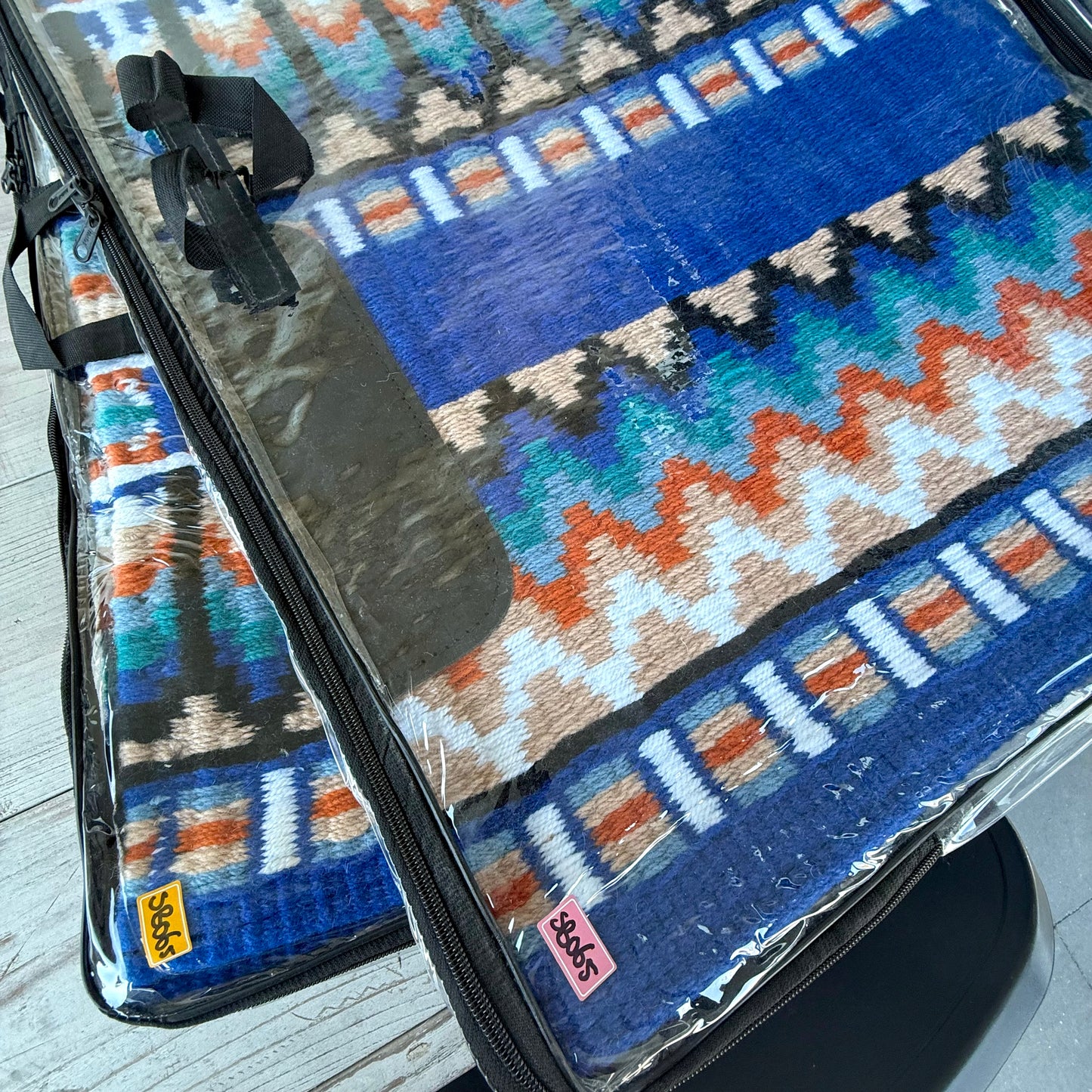 SB065 - Western oversized showblanket A - Blauw, oranje, crème