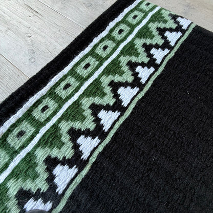 SB046 - Western oversized showblanket A - Zwart, groen, olijf