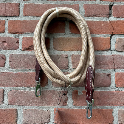 FMH - Closed rope reins with leather detail and clip ‘Rope Rein Cream’
