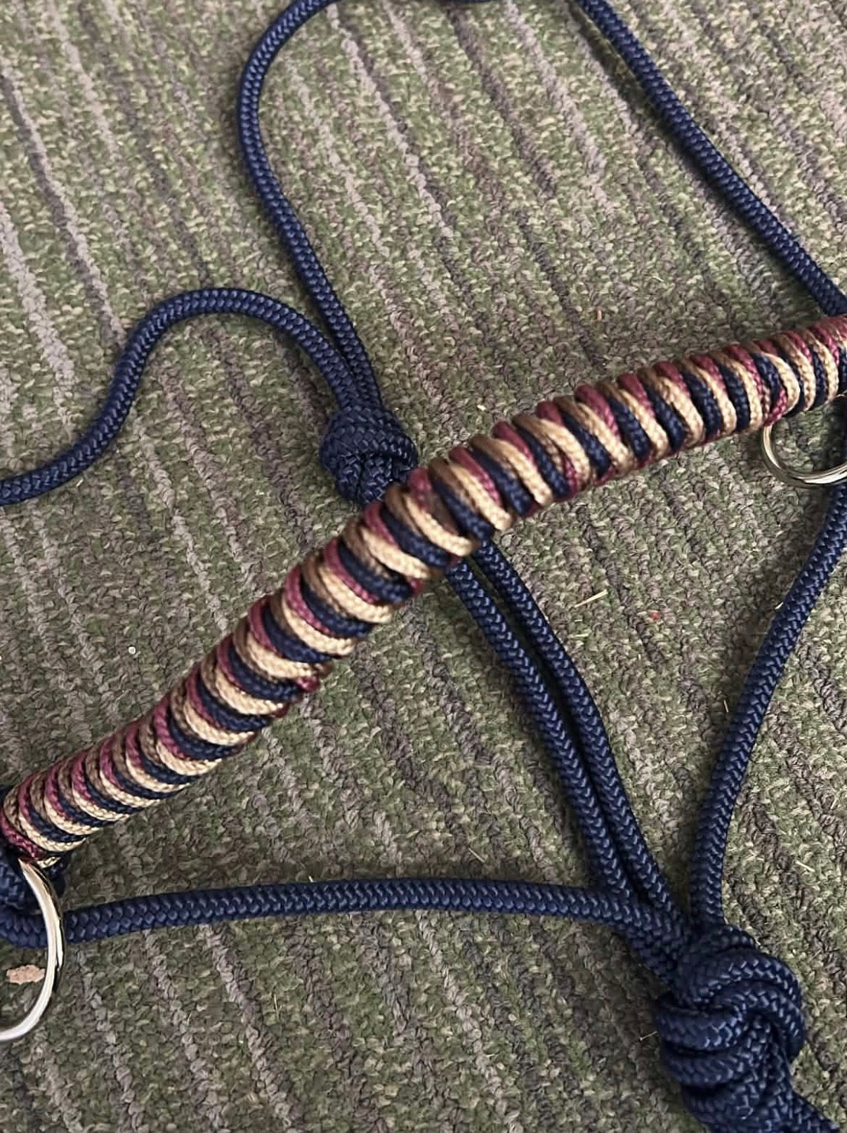 THV08 - Touwhalsterverkoop - Touwhalster set navy/bordeaux/beige/bruin halster met sidepullringen PONY (++)