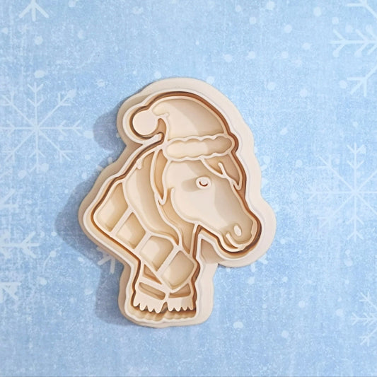 TwoBearsCC - Cookie cutter horse Christmas/winter
