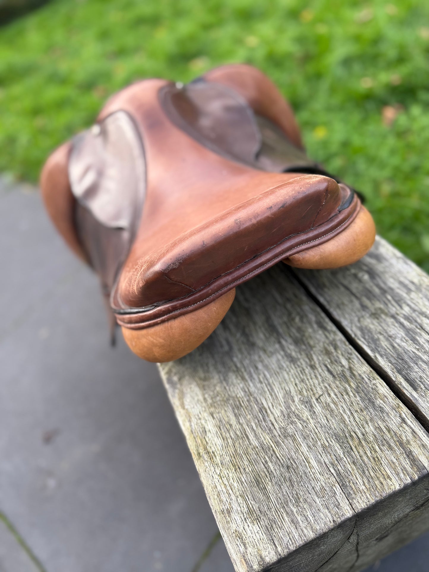 S0012 - Ruiz Diaz springzadel lichtbruin M/MW 17”