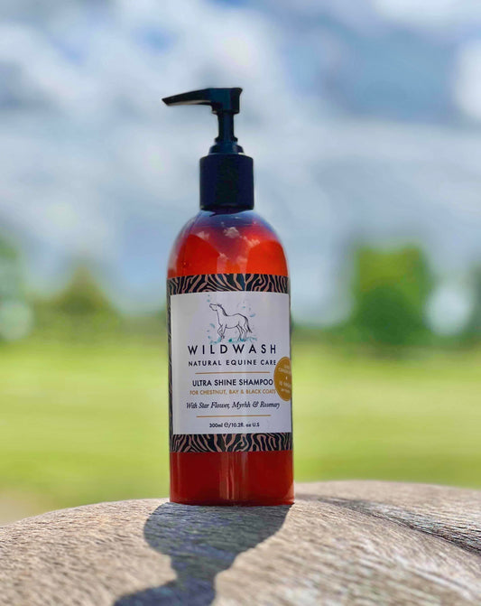 WildWash - Equine Ultra Shine Natural Horse Shampoo for Chestnut, Brown and Black Coats 300ml