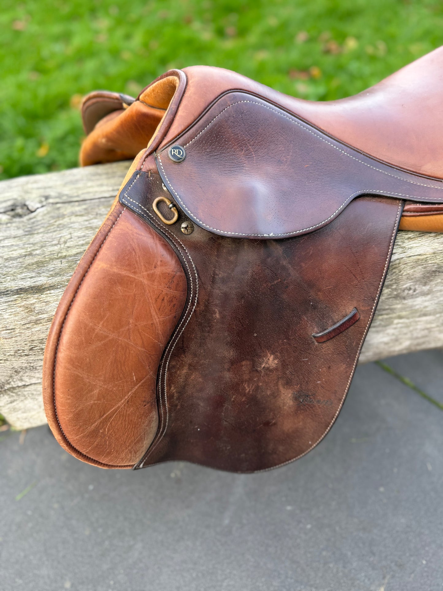 S0012 - Ruiz Diaz springzadel lichtbruin M/MW 17”