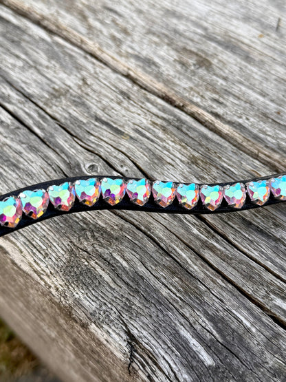 FMH - Funkelnde Frontriemen ‘Lovehearts’ Wave mit 8mm Steinen in Herzform (verschiedene Farben)