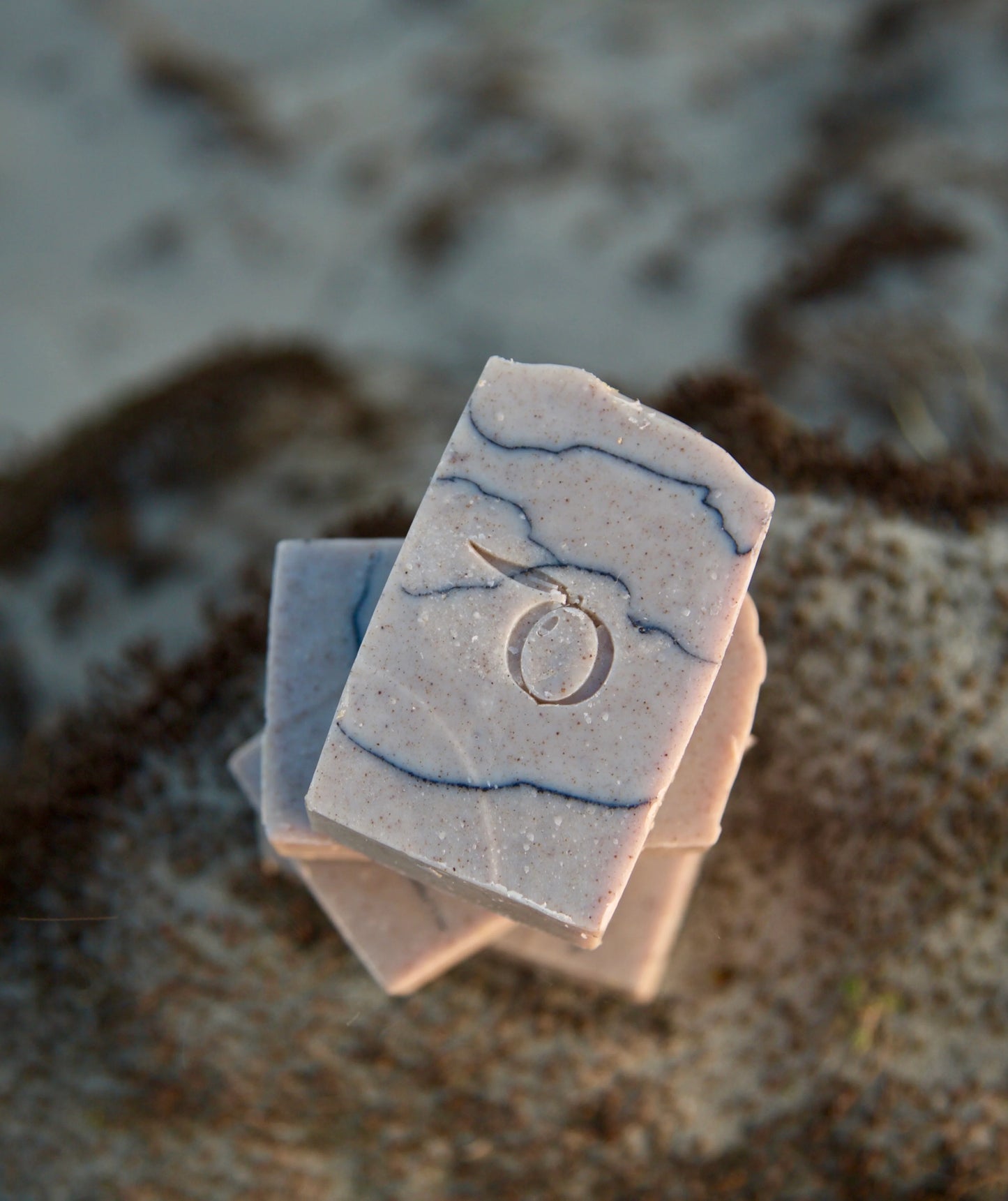 Laveos - Limited Edition Shampoo bar Mud Bath