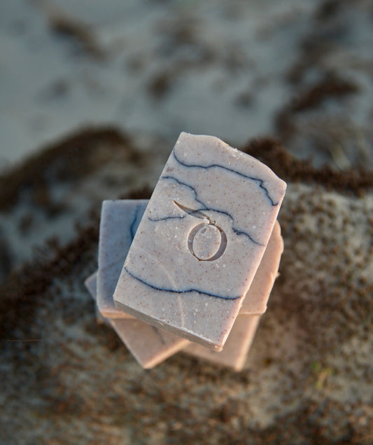 Laveos - Limited Edition Shampoo bar Mud Bath