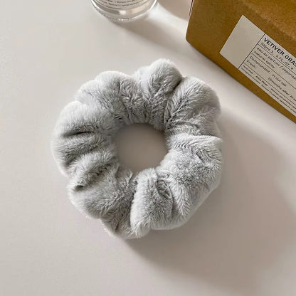 FMH - Soft Fluffy Scrunchie elastiek dressuurknot knotband (div. kleuren)