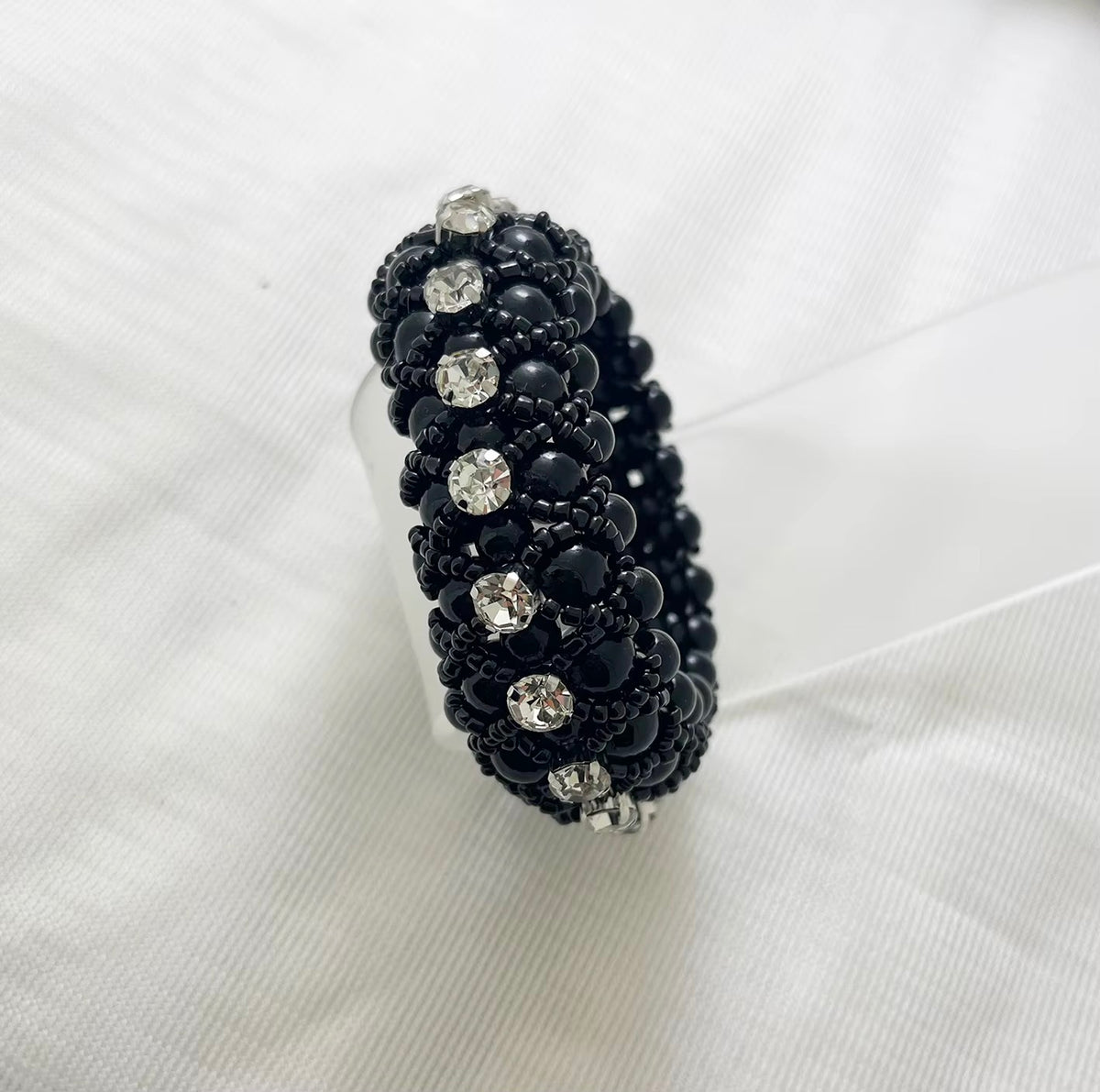 FMH - Classic Pearl luxe knotband met parelkralen en strass (div. kleuren)