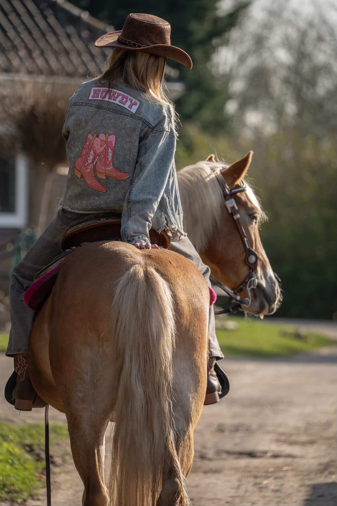 Wildflower Co - Toppe XL western rosa Cowgirl stivali / Howdy