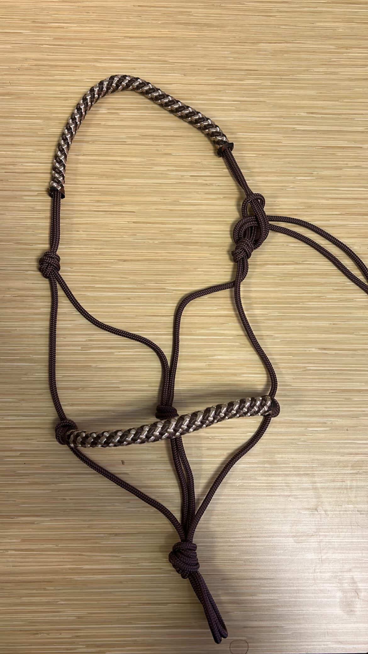 UNCLAIMED ITEMS - Touwhalsterverkoop - Veiling THV25 - Halster donkerbruin met bruinmix neusriem COB