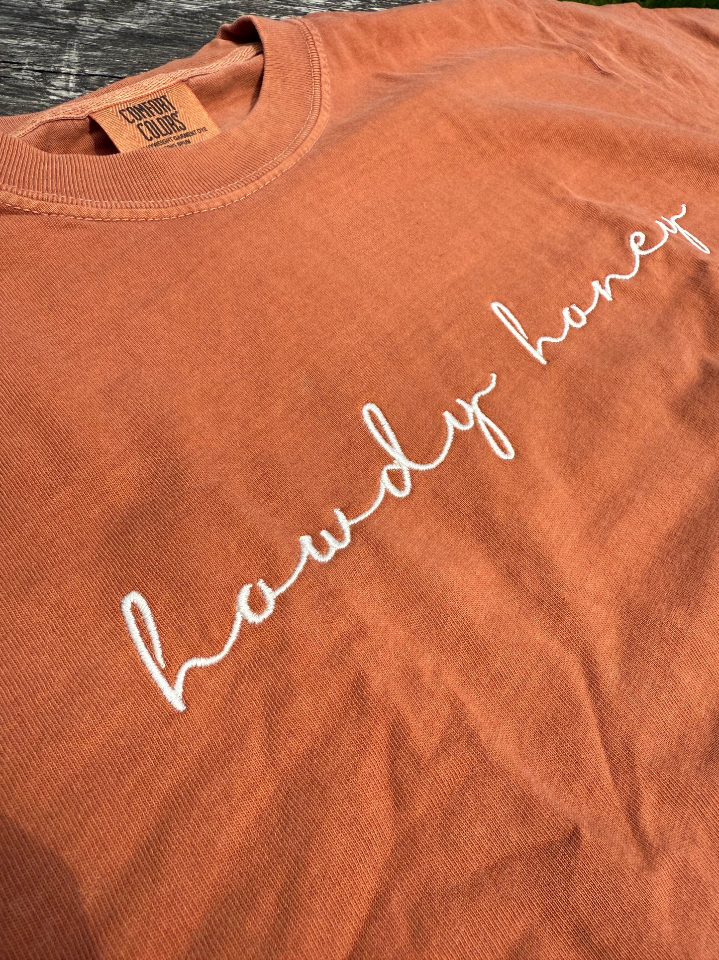 FlossandFable - T-shirt "Howdy Honey!" Yam