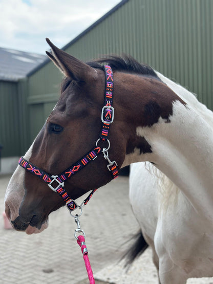 FMH - Bestelltes Nylonhalfter mit Polsterung „Nomad Spirit“ Neon Schwarz