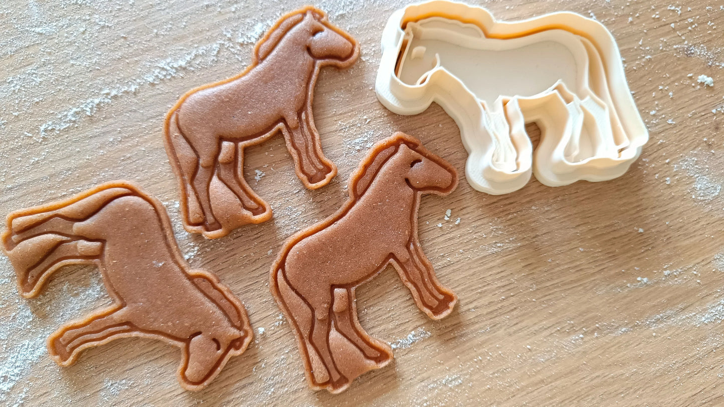 TwoBearsCC - Koekjes uitsteker Przewalski's horse