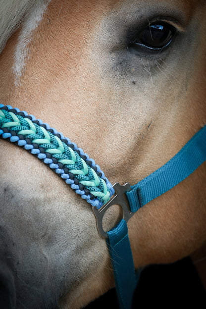 Handgemaakte paardenhalsters - Geknoopt halster ‘Bora Bora’ blauw/ teal/ mint