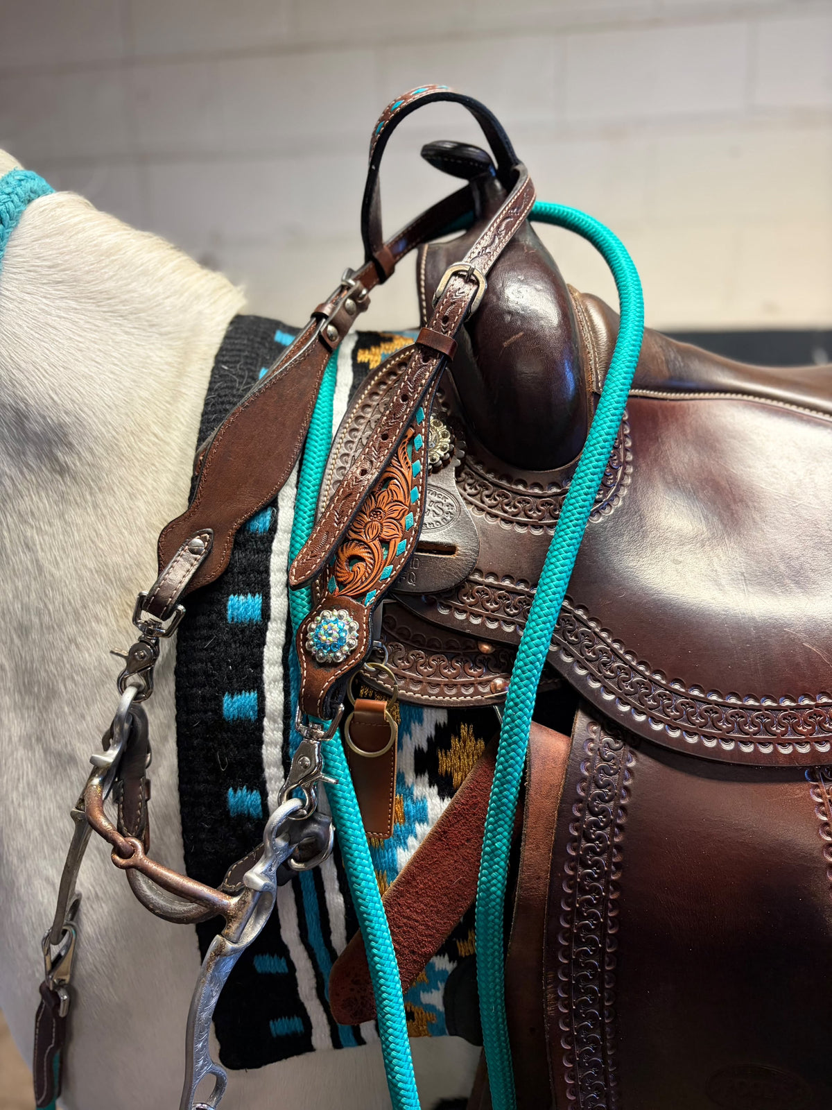 LS Western - Western Leather One Ear Headstall with Flower Tooling and Turquoise Finish