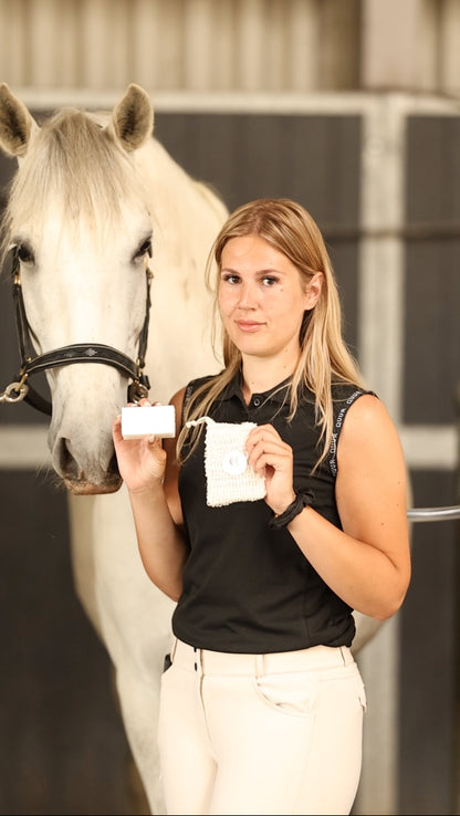 CleanYourHorse - Zeepbesparend schuimnetje