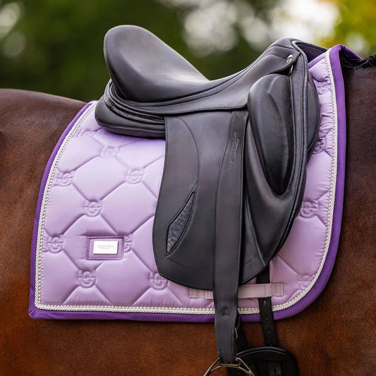 Equestrian Stockholm - SS26 Lavande - Tapis de selle de dressage Pearl