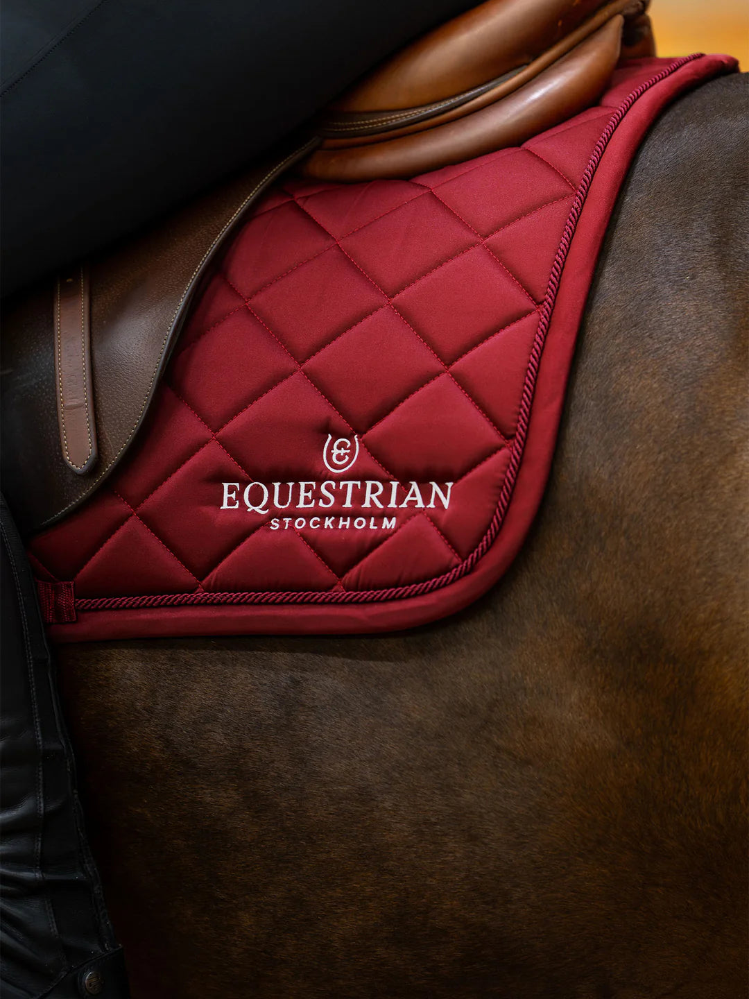 Equestrian Stockholm - Line Collection - Sottosella da salto Bordeaux