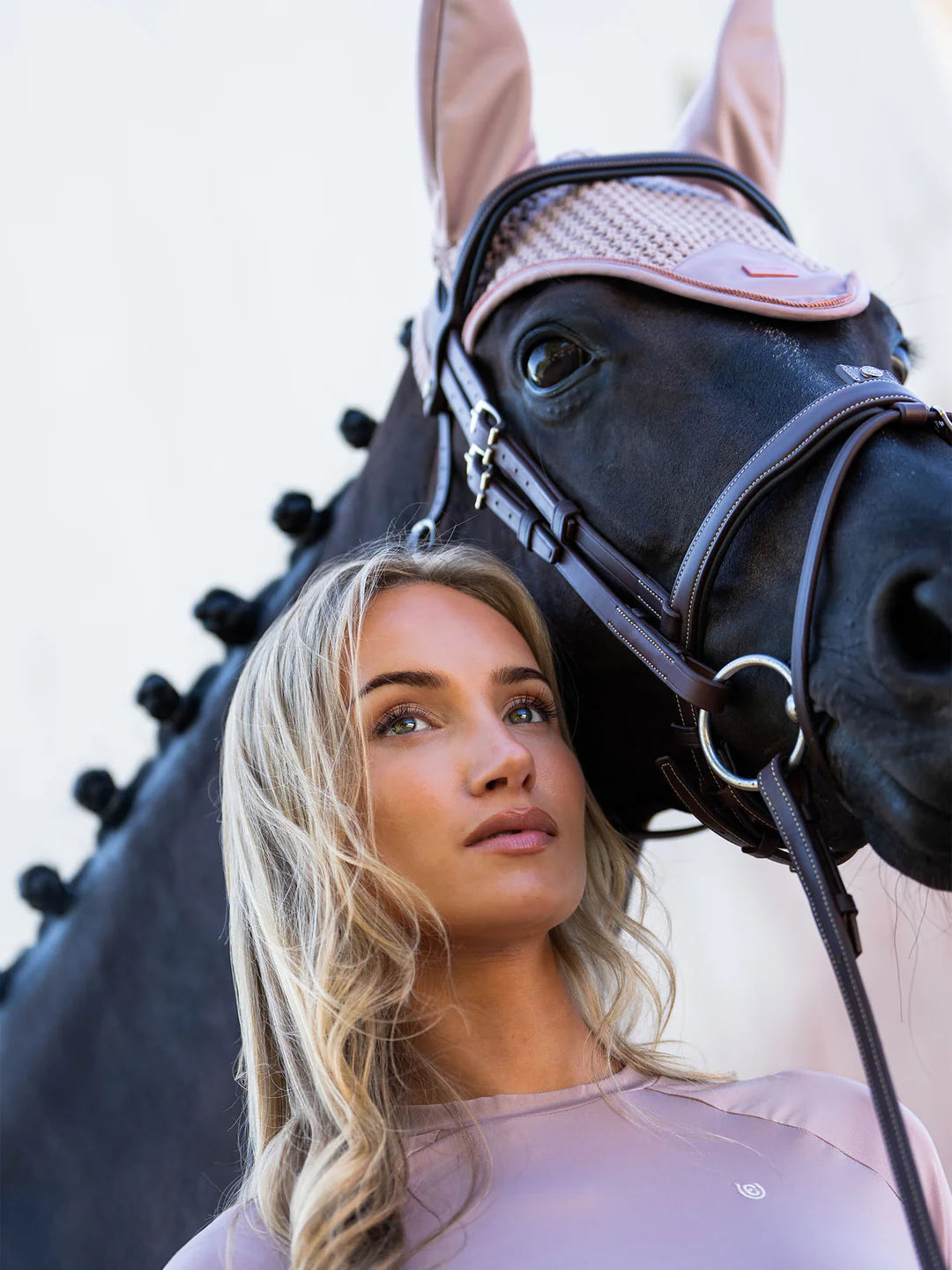Equestrian Stockholm - SS26 Midsummer Blush - Fliegenohren Modern Fliegenmütze