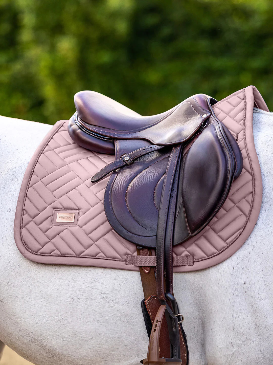 Equestrian Stockholm - SS26 Midsummer Blush - Tapis de saut moderne