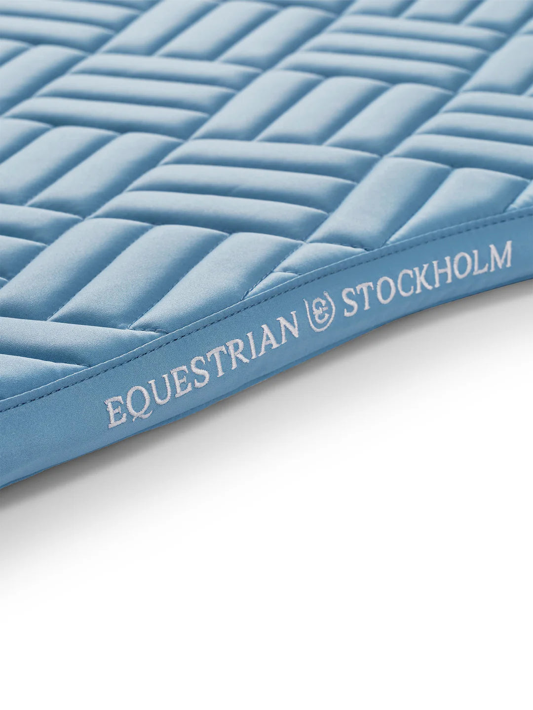 Equestrian Stockholm - SS26 Midsummer Blue - Mantilla de silla de salto moderna