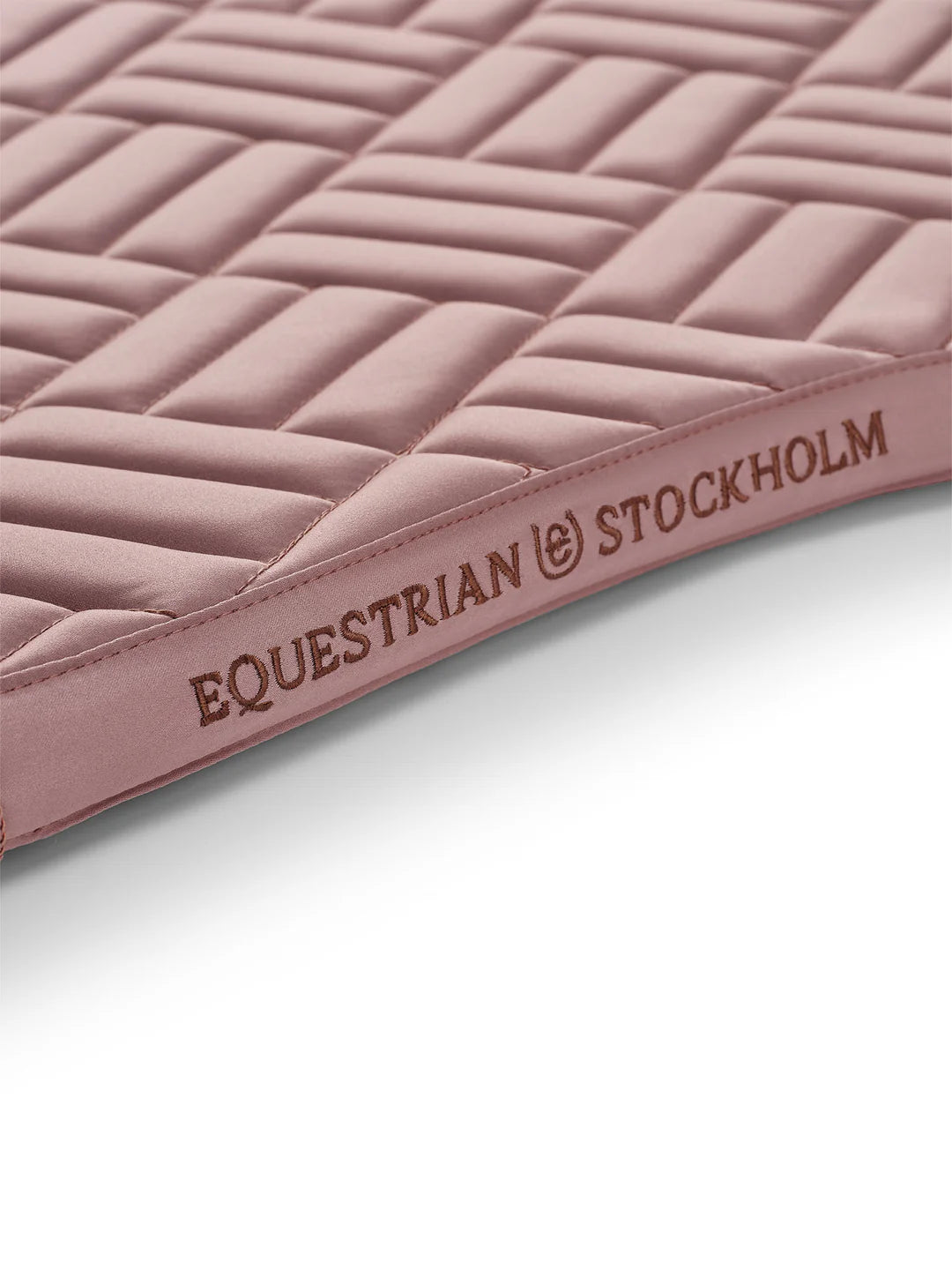 Equestrian Stockholm - SS26 Midsummer Blush - Tapis de saut moderne