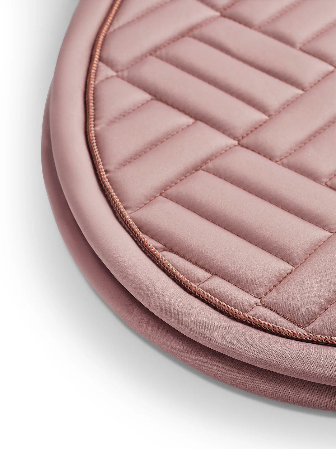 Equestrian Stockholm - SS26 Midsummer Blush - Tapis de saut moderne