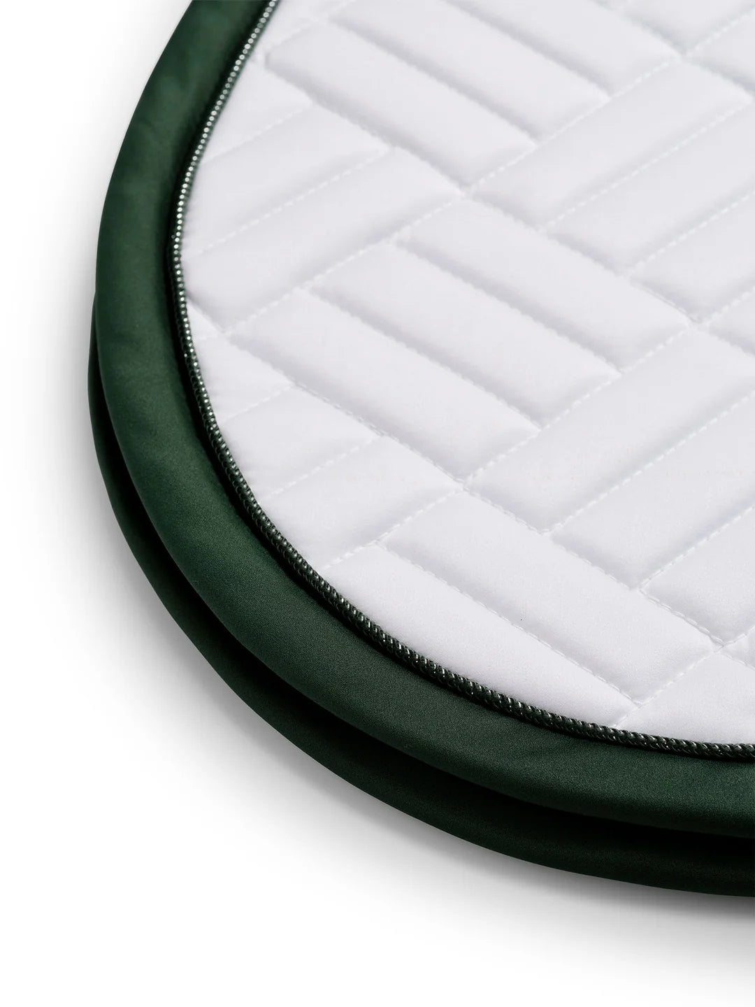 Equestrian Stockholm - FW26 White Sycamore Green - Jump Saddle Pad Modern springzadeldek