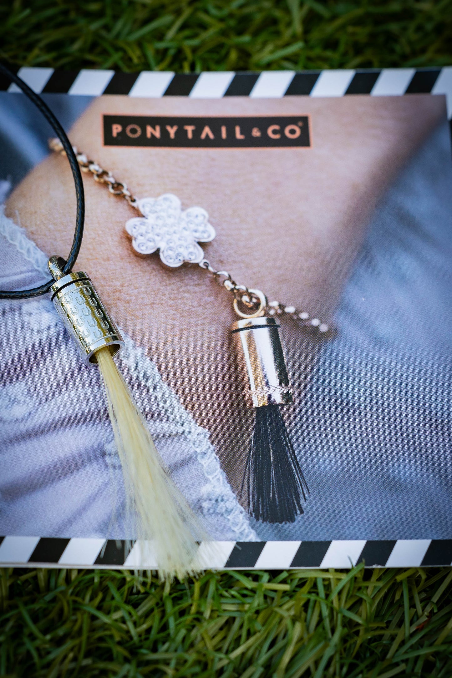 Ponytail & Co - The Tail Hufeisen kleines Hufeisenmuster (versch. Farben)
