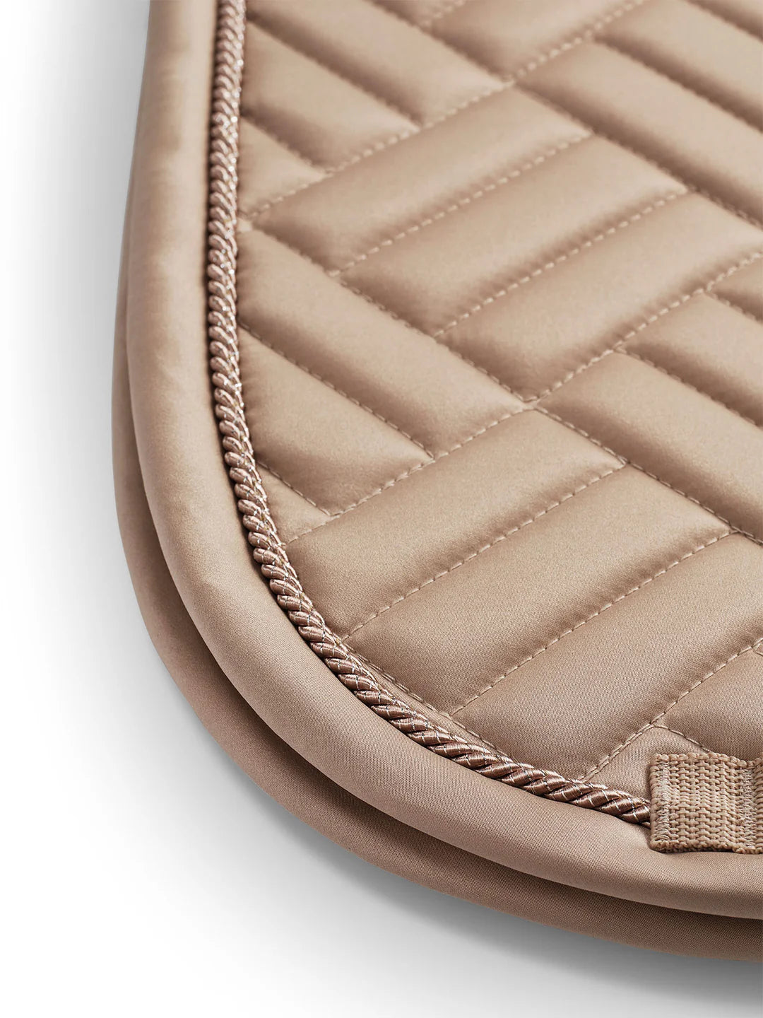 Equestrian Stockholm - SS26 Sable - Tapis de selle de dressage moderne dressuurzadeldek