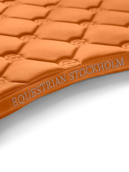 Equestrian Stockholm - FW26 Chestnut - Dressage Saddle Pad Satin dressuurzadeldek