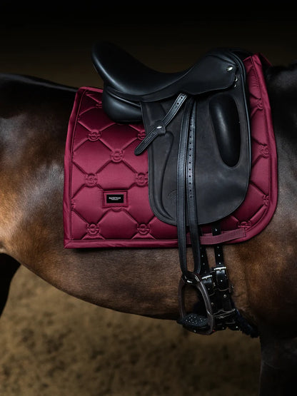 Equestrian Stockholm - FW26 Merlot - Dressage Saddle Pad Satin dressuurzadeldek