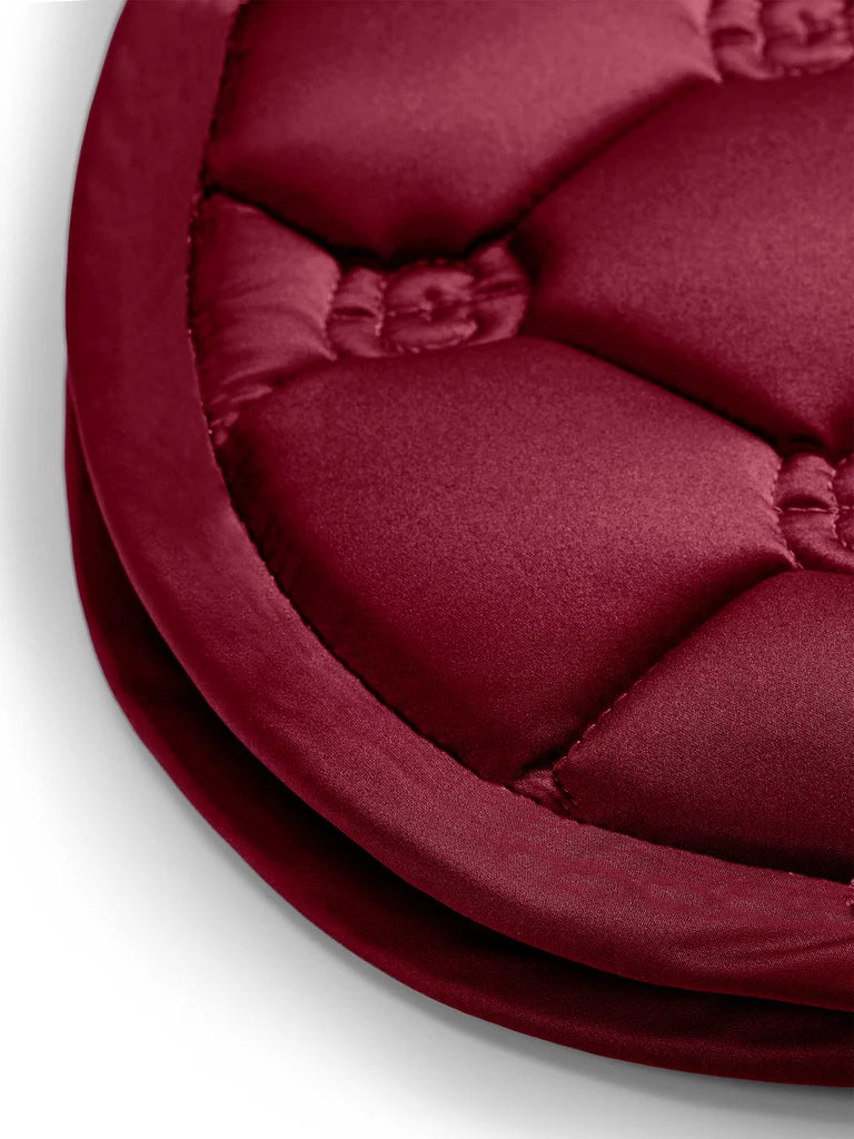 Equestrian Stockholm - FW26 Merlot - Jump Saddle Pad Satin springzadeldek